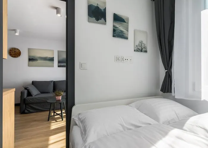 Rent Like Home - Piaseckiego 24